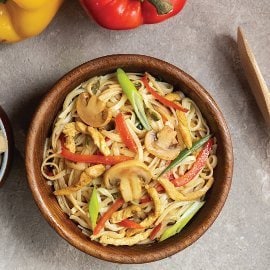 Nouilles au poulet au piment doux Nouilles au poulet au piment doux