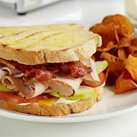 Sandwich bœuf bacon dinde et pommes