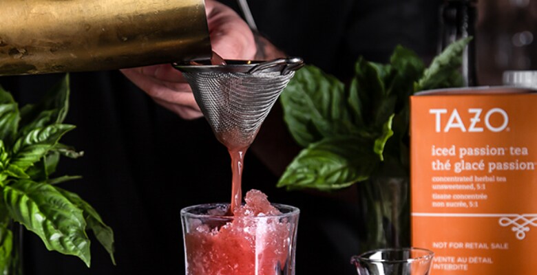 Preparation of a Tazo cocktail Preparation of a Tazo cocktail