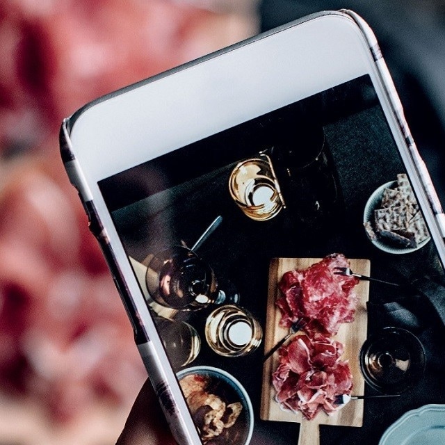 Améliorer vos photos culinaires pour les réseaux sociaux